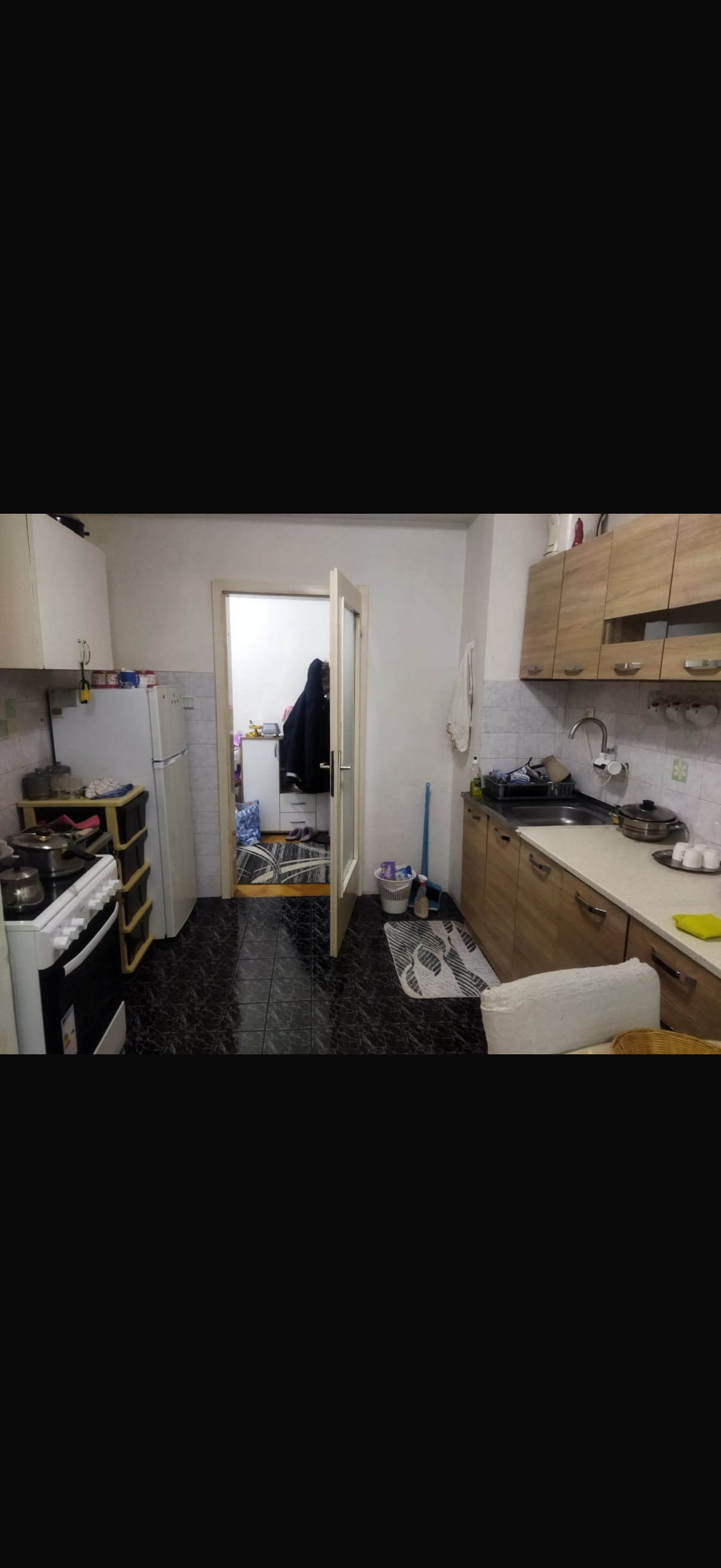 Kërkoj një Moler | Барам молер